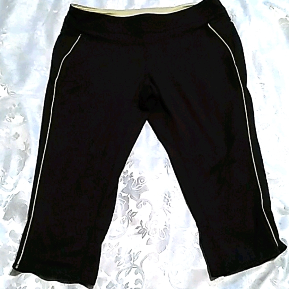 Tangerine capri legging ladies medium black with trim